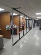 installation-cloison-metallique-3